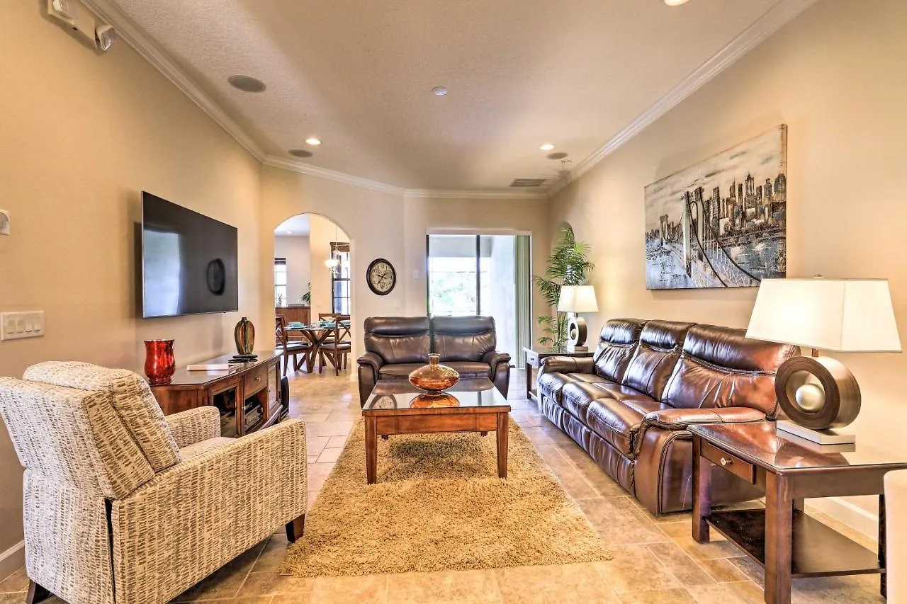 Ferienhaus Spacious Gem With Pool And Near Disney!