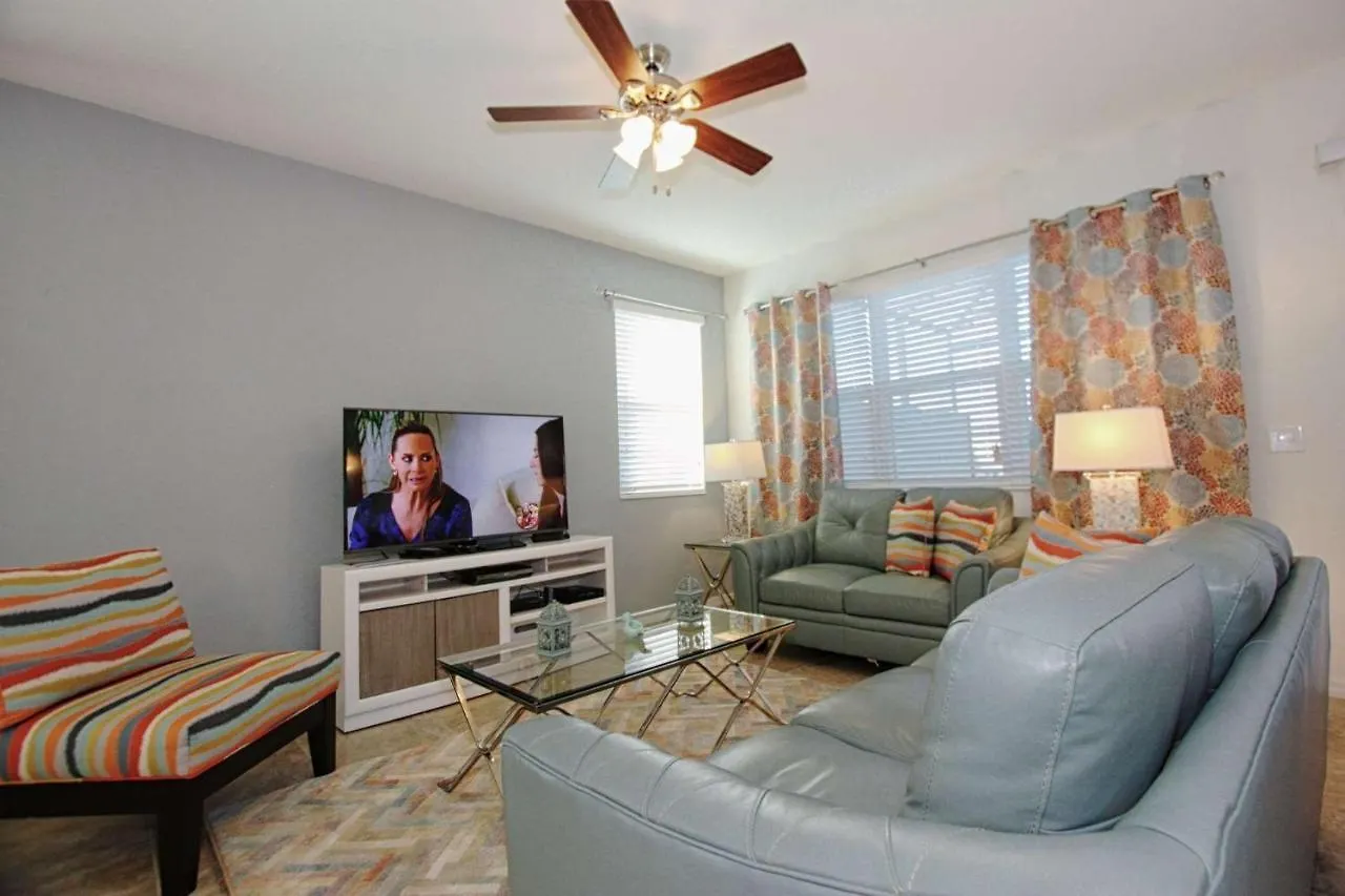 3207 Compass Bay