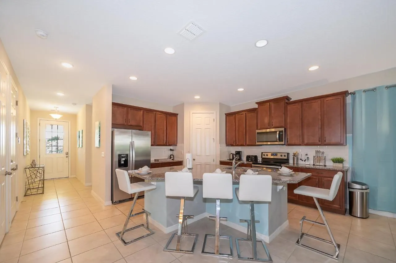 Stunning Home With Game Room And Private Pool Near Disney *