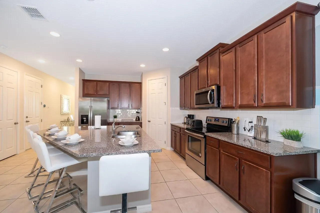 Stunning Home With Game Room And Private Pool Near Disney Holiday home