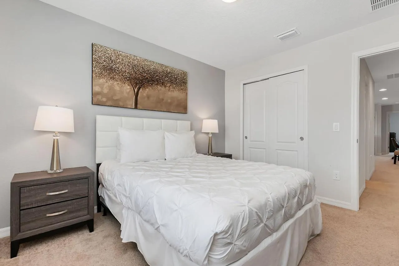Holiday home Beautiful Wprivate Pool &free Access Orlando