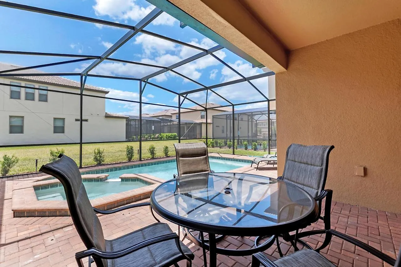 Holiday home Beautiful Wprivate Pool &free Access Orlando