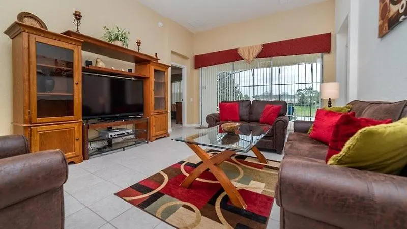 5 Bedroom 5 Bath Pool In Windsor Hills 度假居