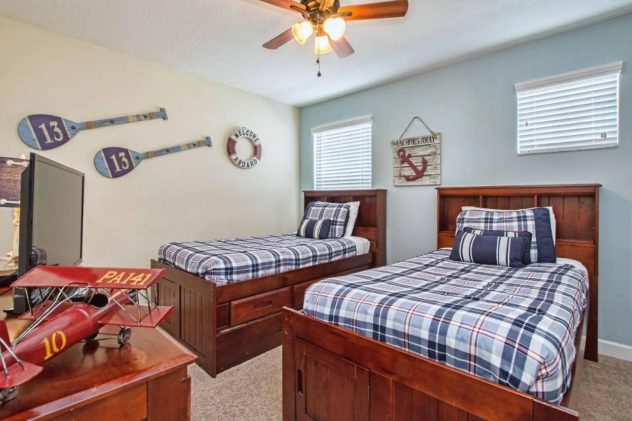 Holiday home 5 Bed House W- Pool In Paradise Palms 3180pp *