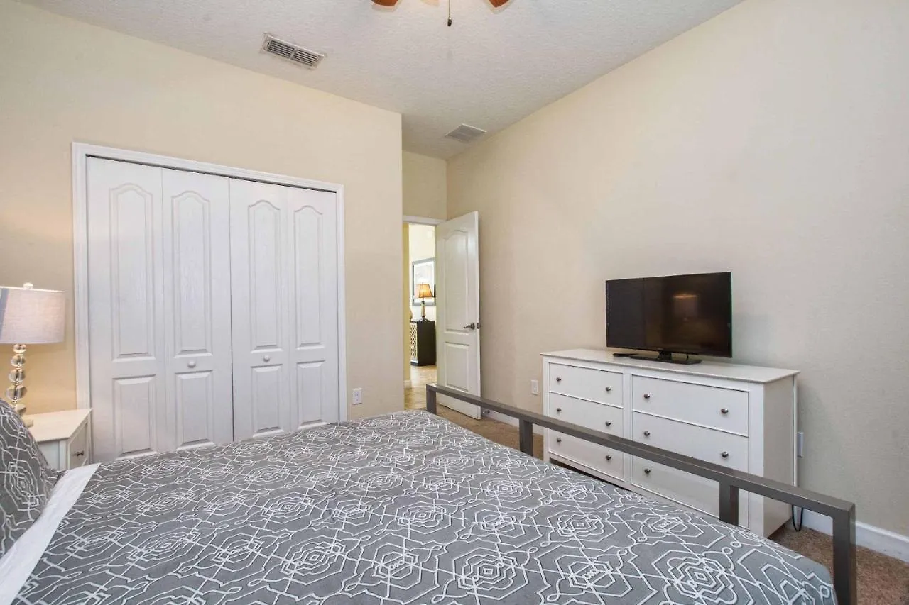 5 Bed House W- Pool In Paradise Palms 3180pp