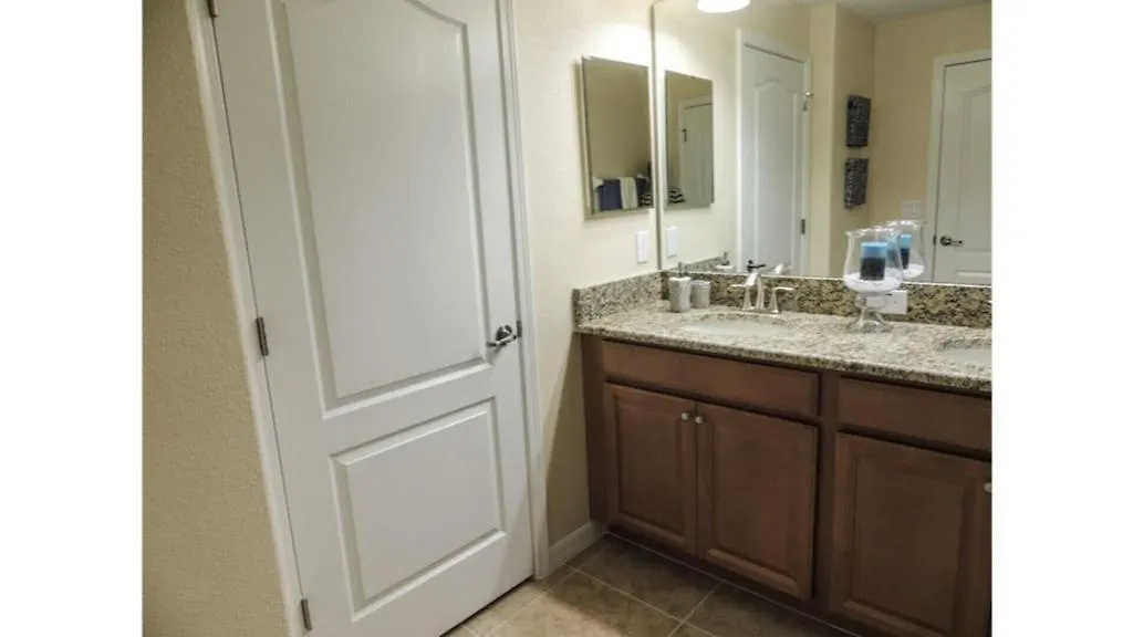 Frozen Retreat With Private Pool & Baby Gear Near Disney World