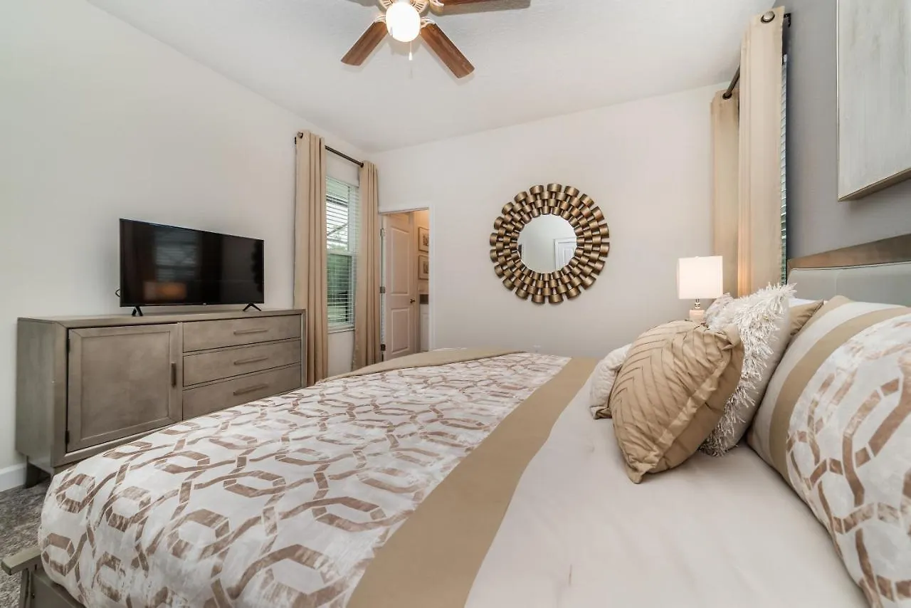 Holiday home Wprivate Pool &themed Rooms, Near Kissimmee
