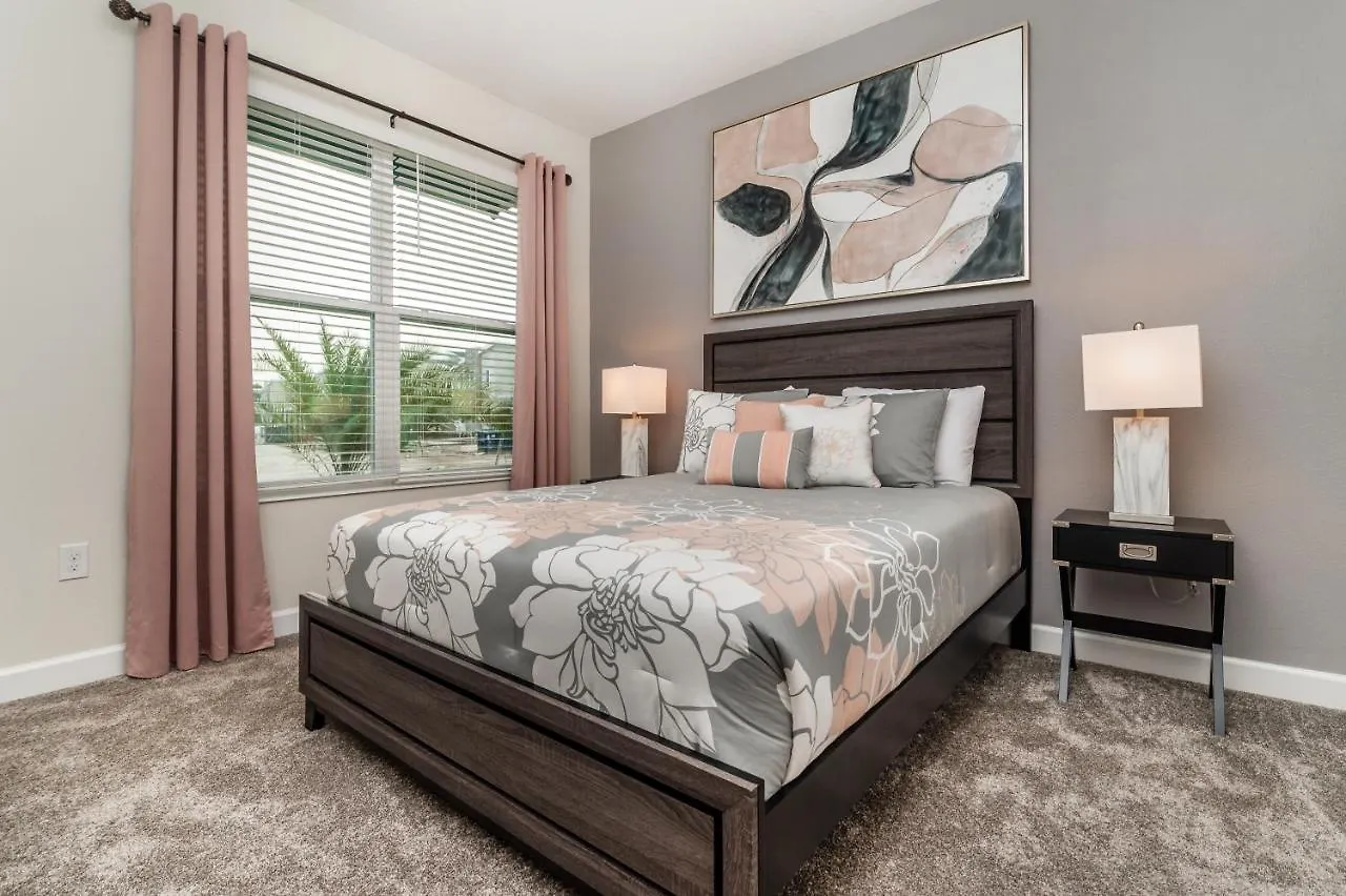 Holiday home Wprivate Pool &themed Rooms, Near