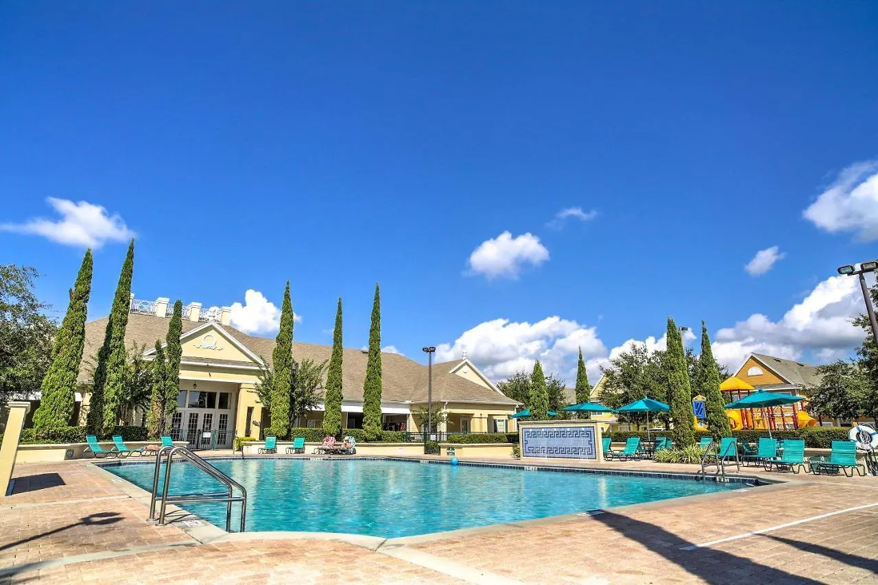 Retreat With Pool Access, 10 Mi To Disney! Semesterbostad Kissimmee