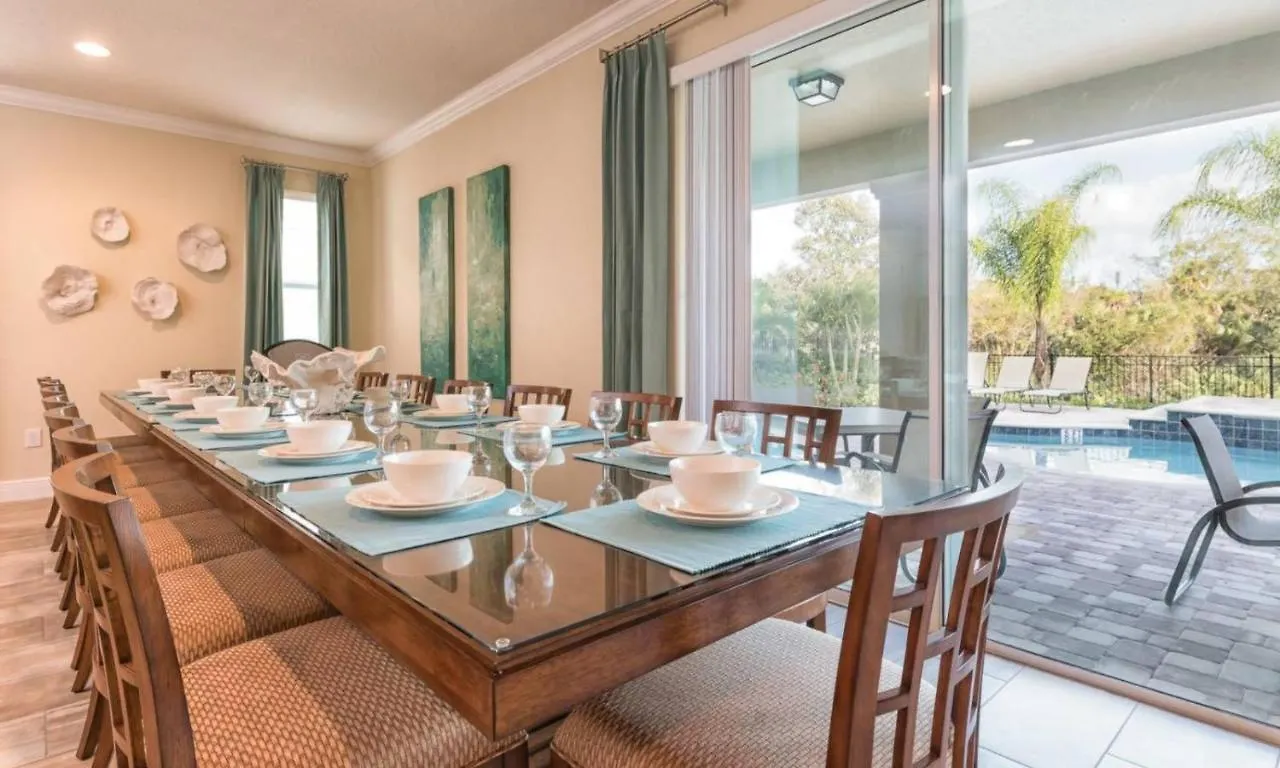 Spacious 13 Bdrm Oasis With Large Pool And Deck At Reunion Holiday home Kissimmee