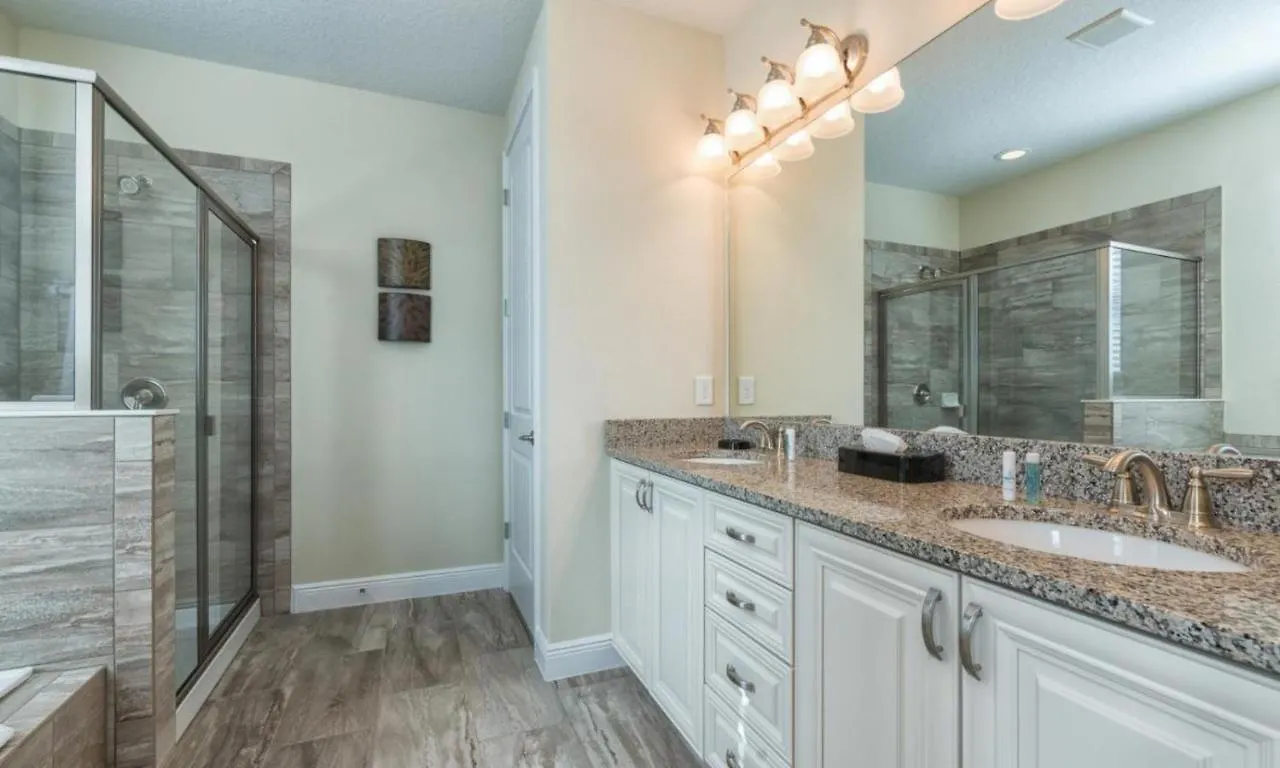 Spacious 13 Bdrm Oasis With Large Pool And Deck At Reunion Kissimmee