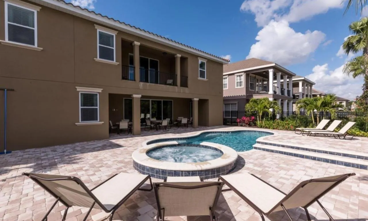 Spacious 13 Bdrm Oasis With Large Pool And Deck At Reunion Holiday home Kissimmee