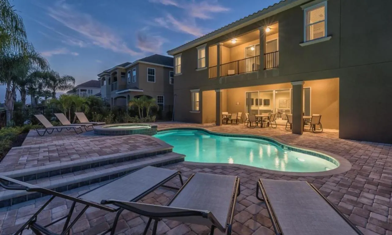 Spacious 13 Bdrm Oasis With Large Pool And Deck At Reunion Holiday home *
