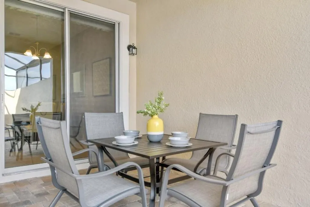 Solara Brand New 4 Bed 4,5 Bath Townhome Townhouse