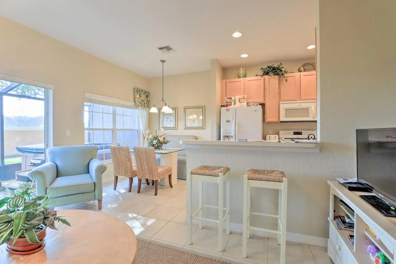 Family Townhome With Amenity Access! Vakantiehuis