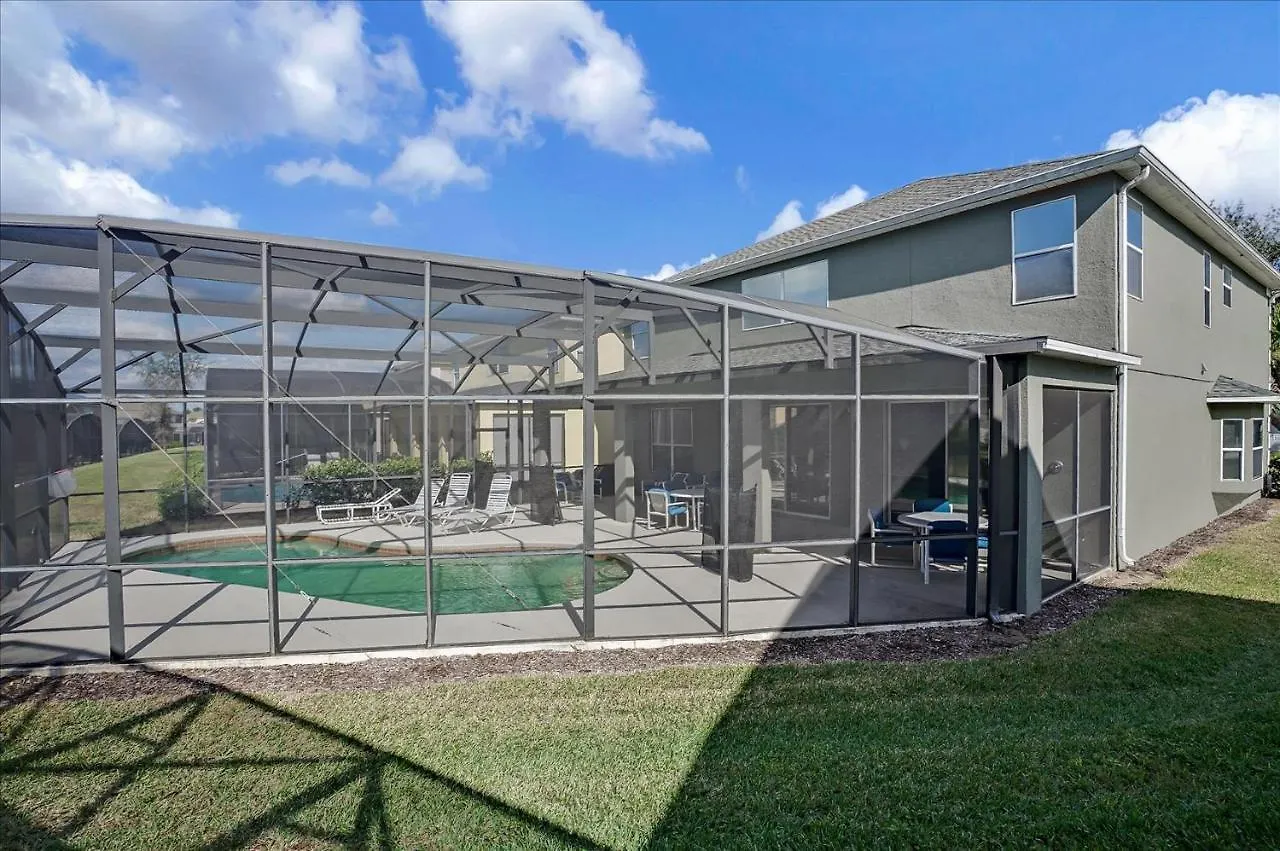 Excellent 7 Bedroom Eir Vacation - Private Pool Kissimmee