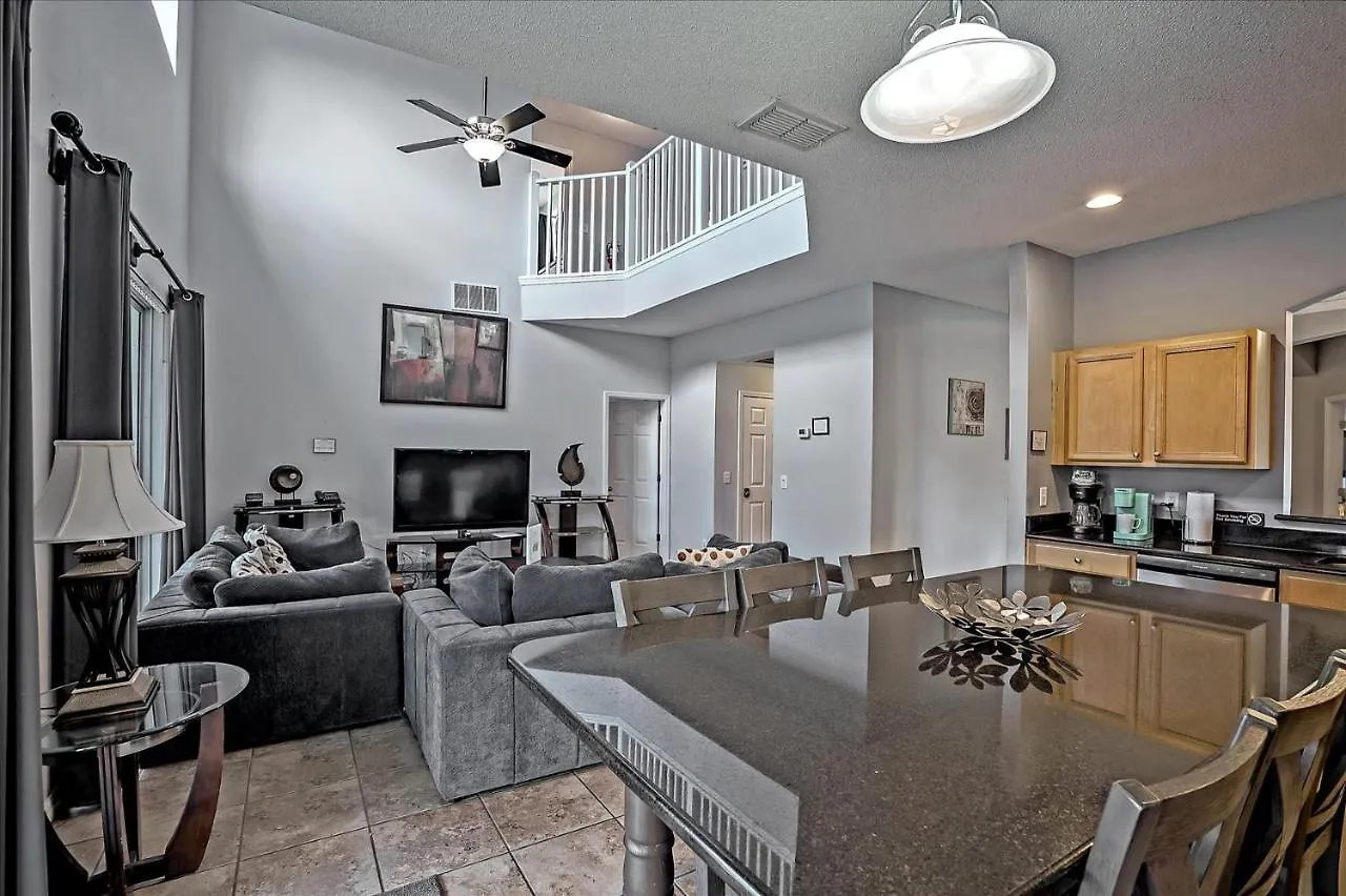 Excellent 7 Bedroom Eir Vacation - Private Pool * Kissimmee