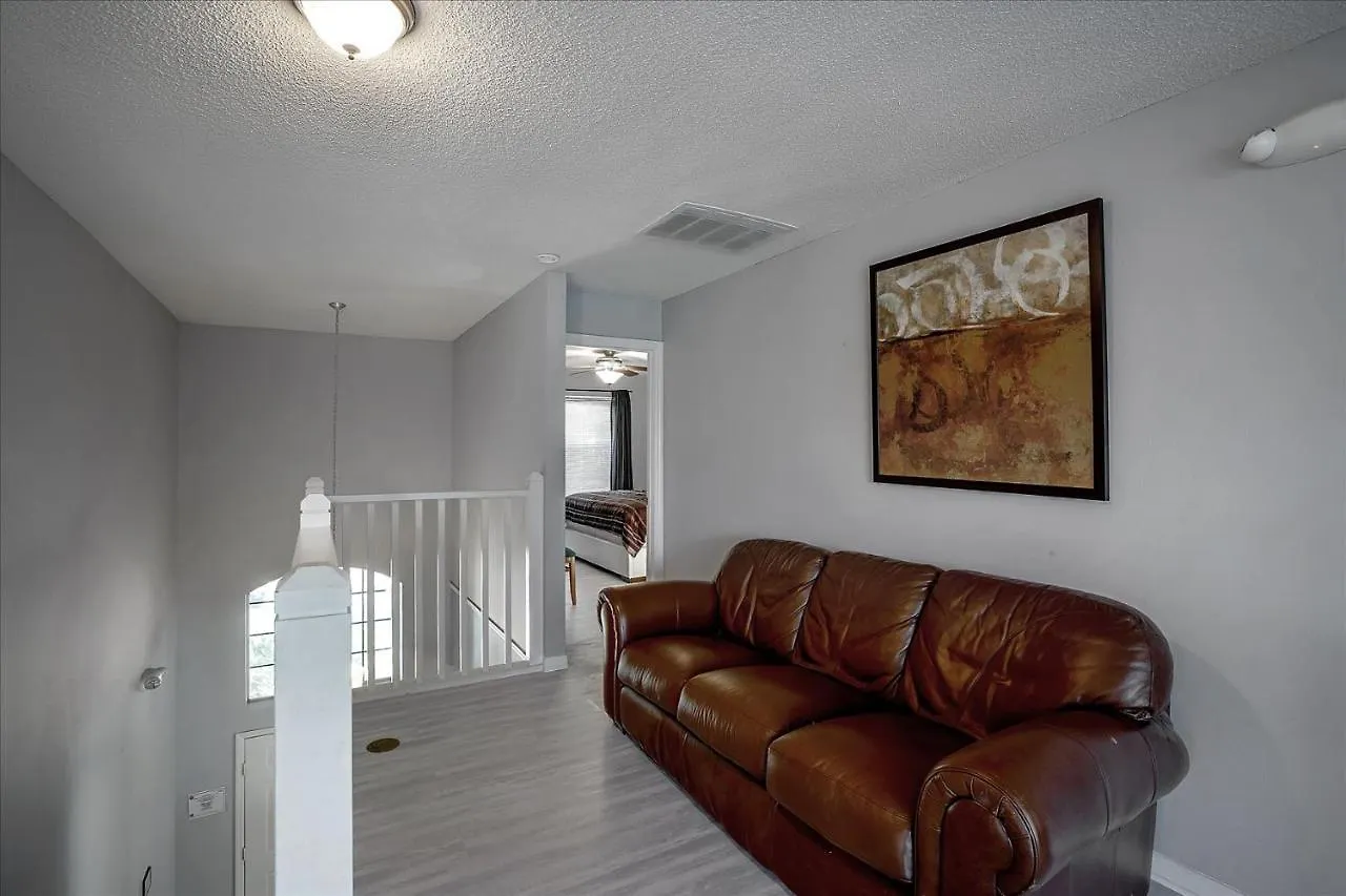 Excellent 7 Bedroom Eir Vacation - Private Pool Villa Kissimmee