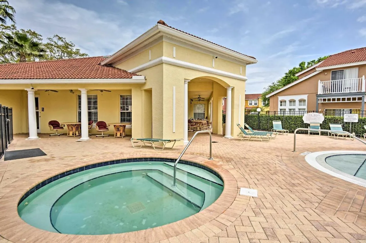 Family-friendly Lake Berkeley Home! Vakantiehuis
