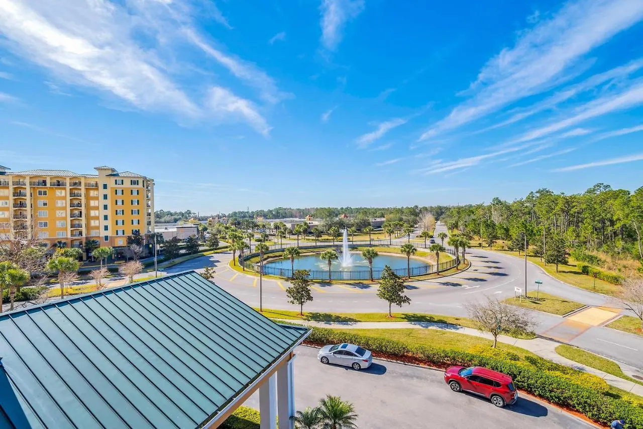 Beautiful 2br - Family - Pool And Hot Tub! Semesterbostad