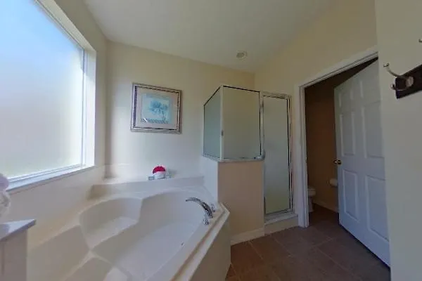 6 Bed 5,5 Bath Mins Away From In Gated Comm וילה *