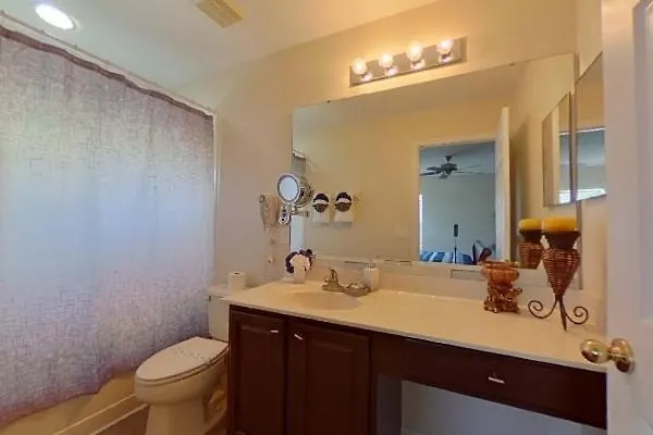 וילה 6 Bed 5,5 Bath Mins Away From In Gated Comm