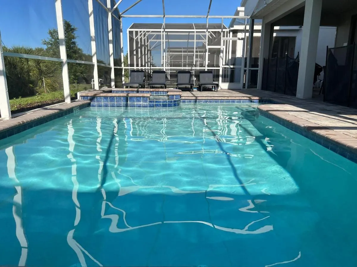 8 Bedrooms 5 Bathrooms And Theater Room, Golf Course View *