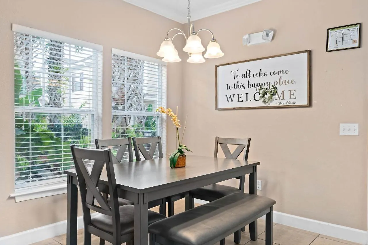 Charming Townhouse With 2 King & Amazing Pool Only 10 Mins To Casa de Férias
