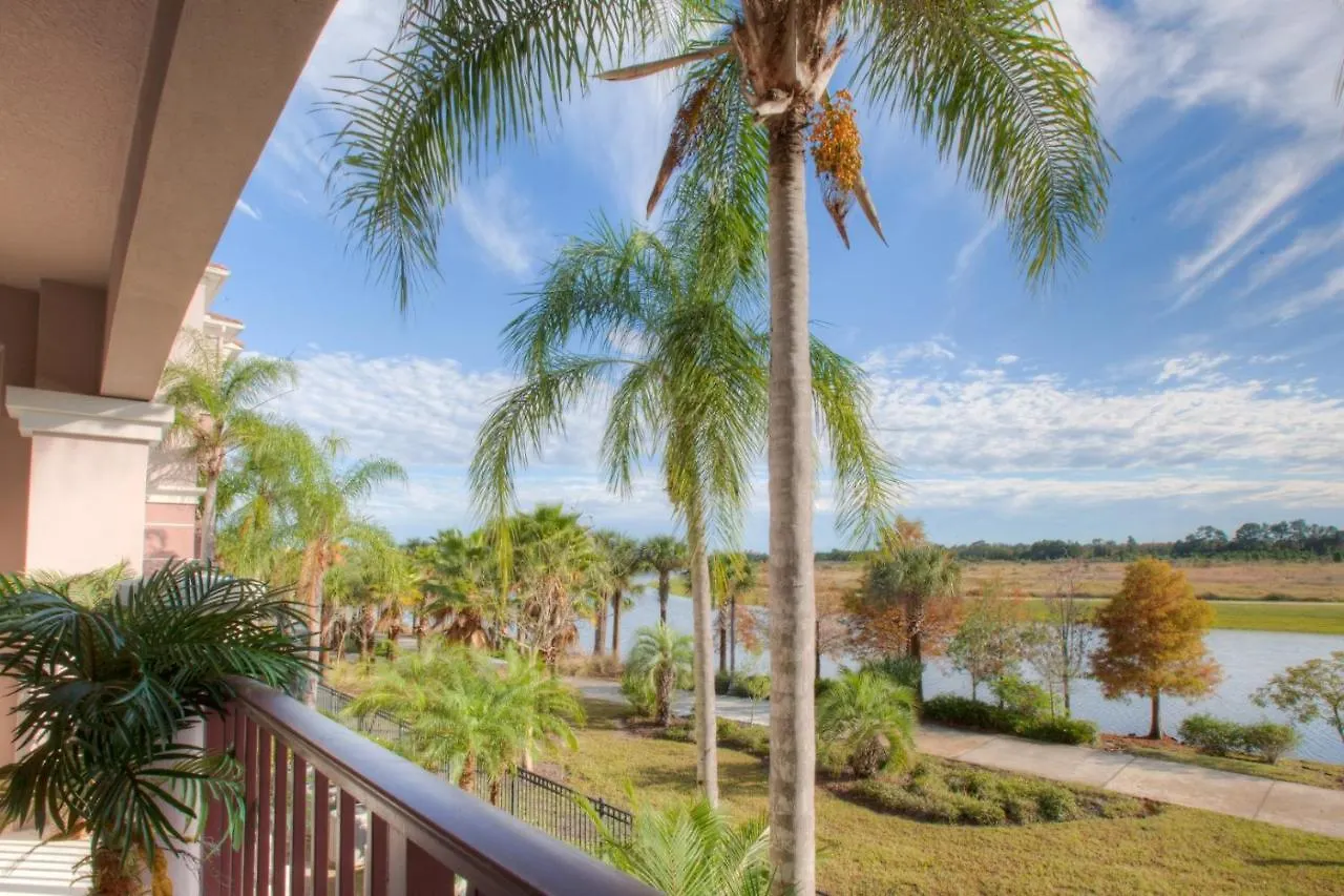 Apartment Stunning Lakeview Wprivate Balcony