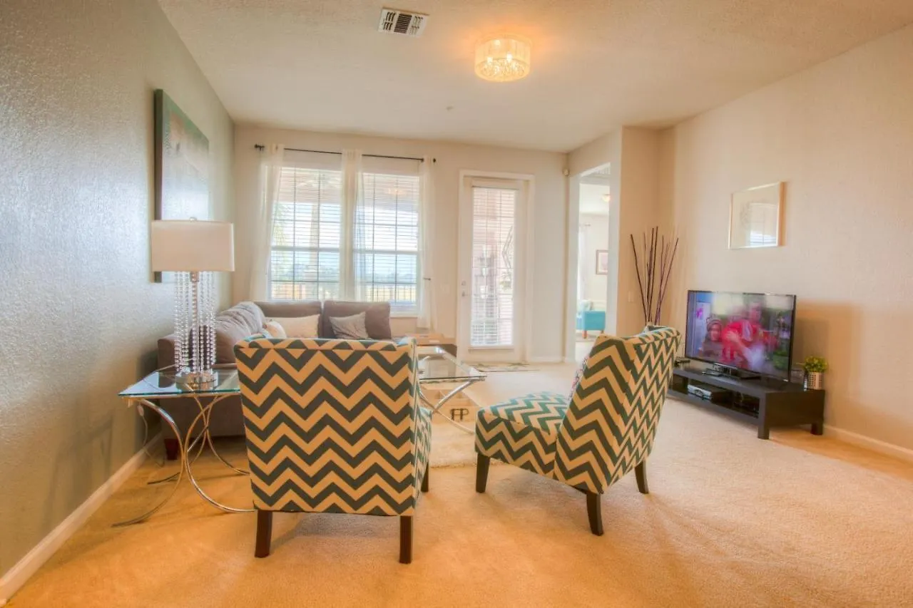 Apartment Stunning Lakeview Wprivate Balcony Kissimmee