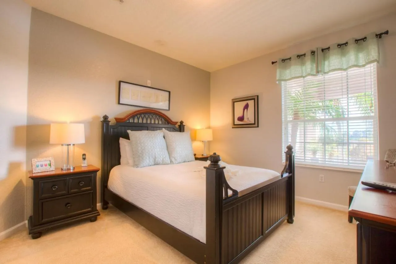 Stunning Lakeview Wprivate Balcony * Kissimmee