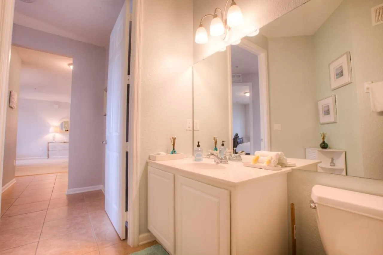 Apartment Stunning Lakeview Wprivate Balcony