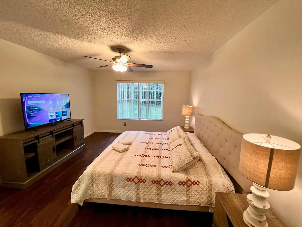 Apartment Grand Deluxe 3br Near Parks