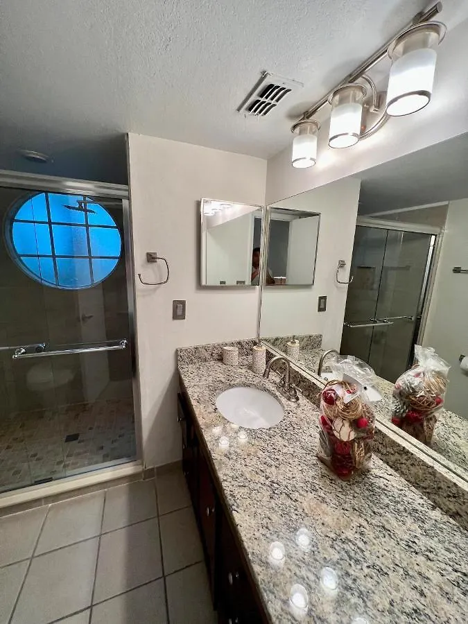 Grand Deluxe 3br Near Parks