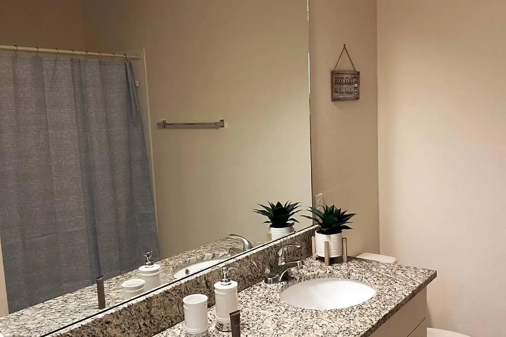 Super Comfy And Spacious 3 Bedroom 10 Minutes From Disney, With Major Shopping 4 Minutes Away * Киссимми