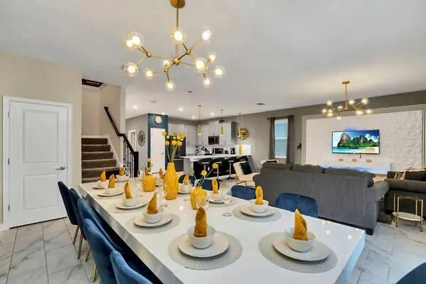 Magical Family 8min Disneyworld Pool/spa Sleeps 22 Holiday home