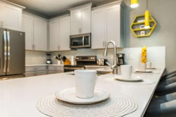 Holiday home Magical Family 8min Disneyworld Pool/spa Sleeps 22 Kissimmee