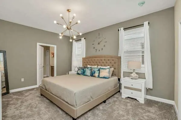 Holiday home Magical Family 8min Disneyworld Pool/spa Sleeps 22 *