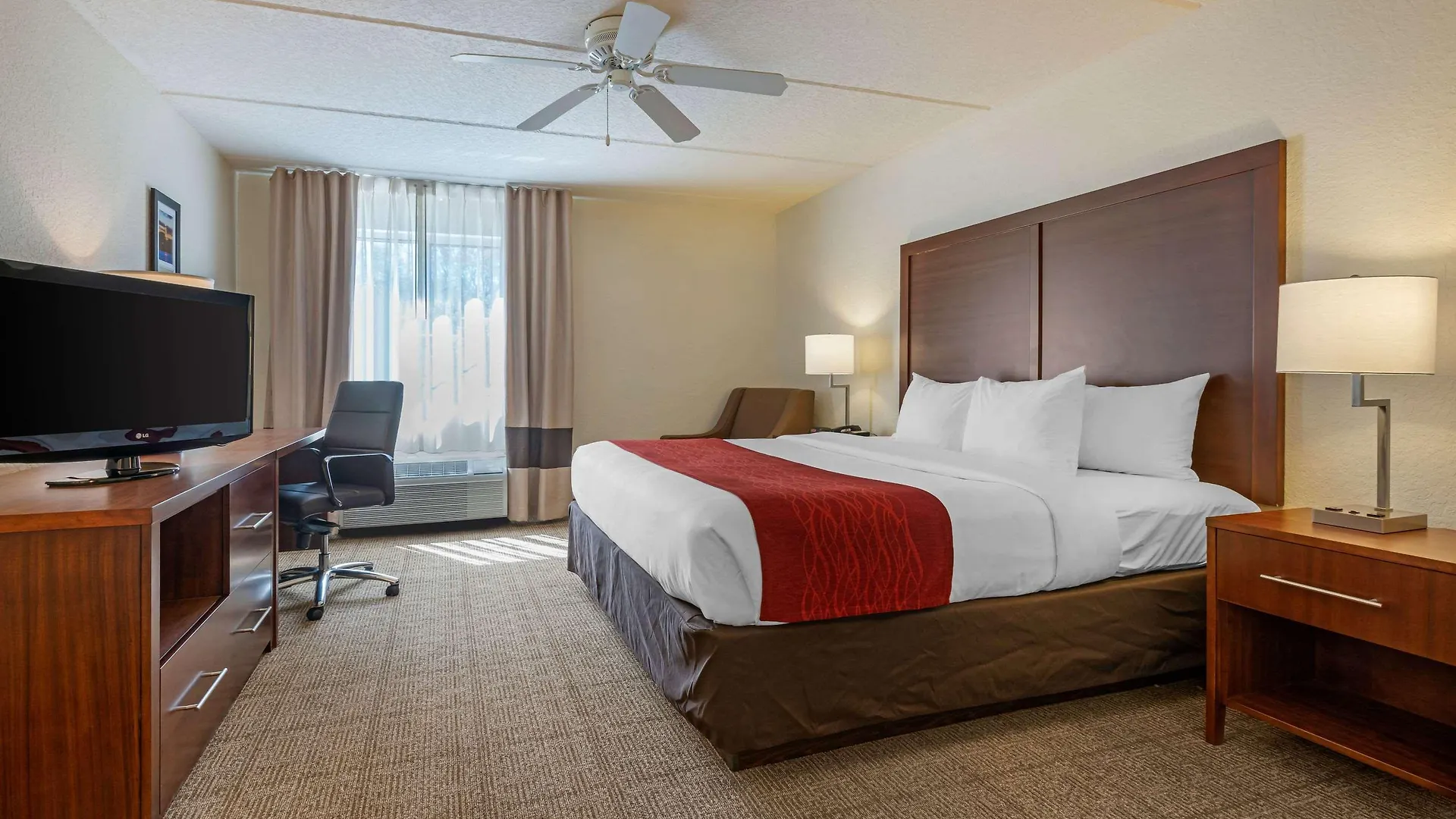 Comfort Kissimmee-lake Buena Vista South Inn 3*