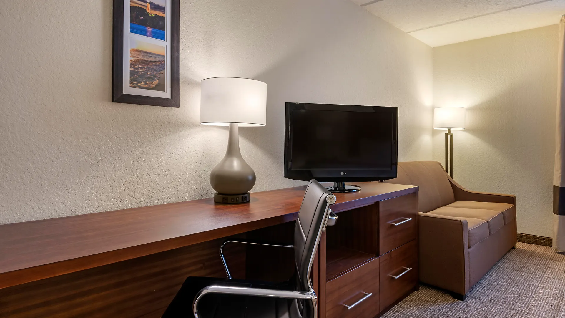 Comfort Kissimmee-lake Buena Vista South Inn 3*