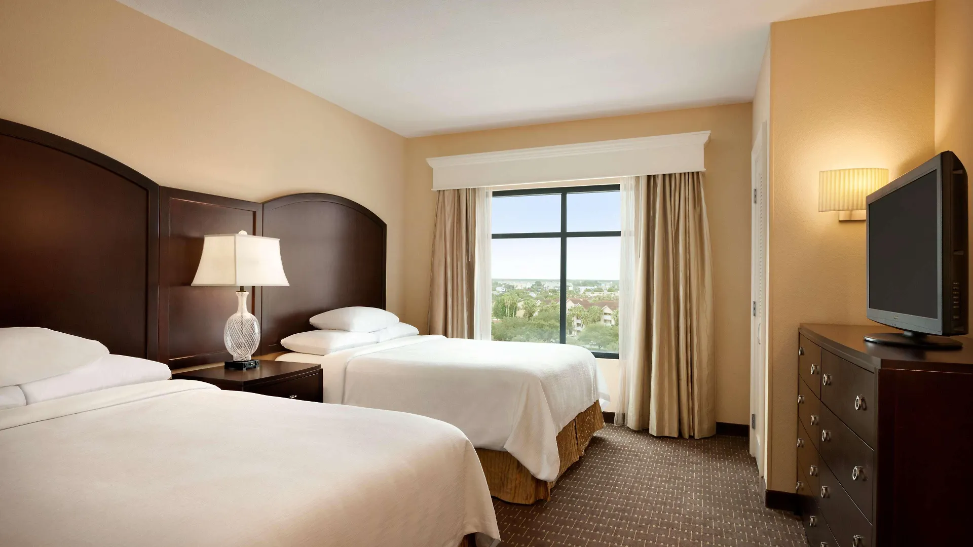 Hotel Embassy By Hilton Orlando Buena Vista South 4*