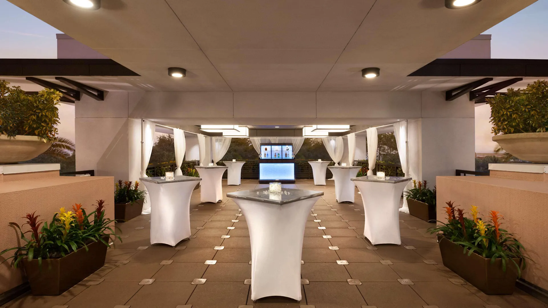 Hotel Embassy By Hilton Orlando Buena Vista South