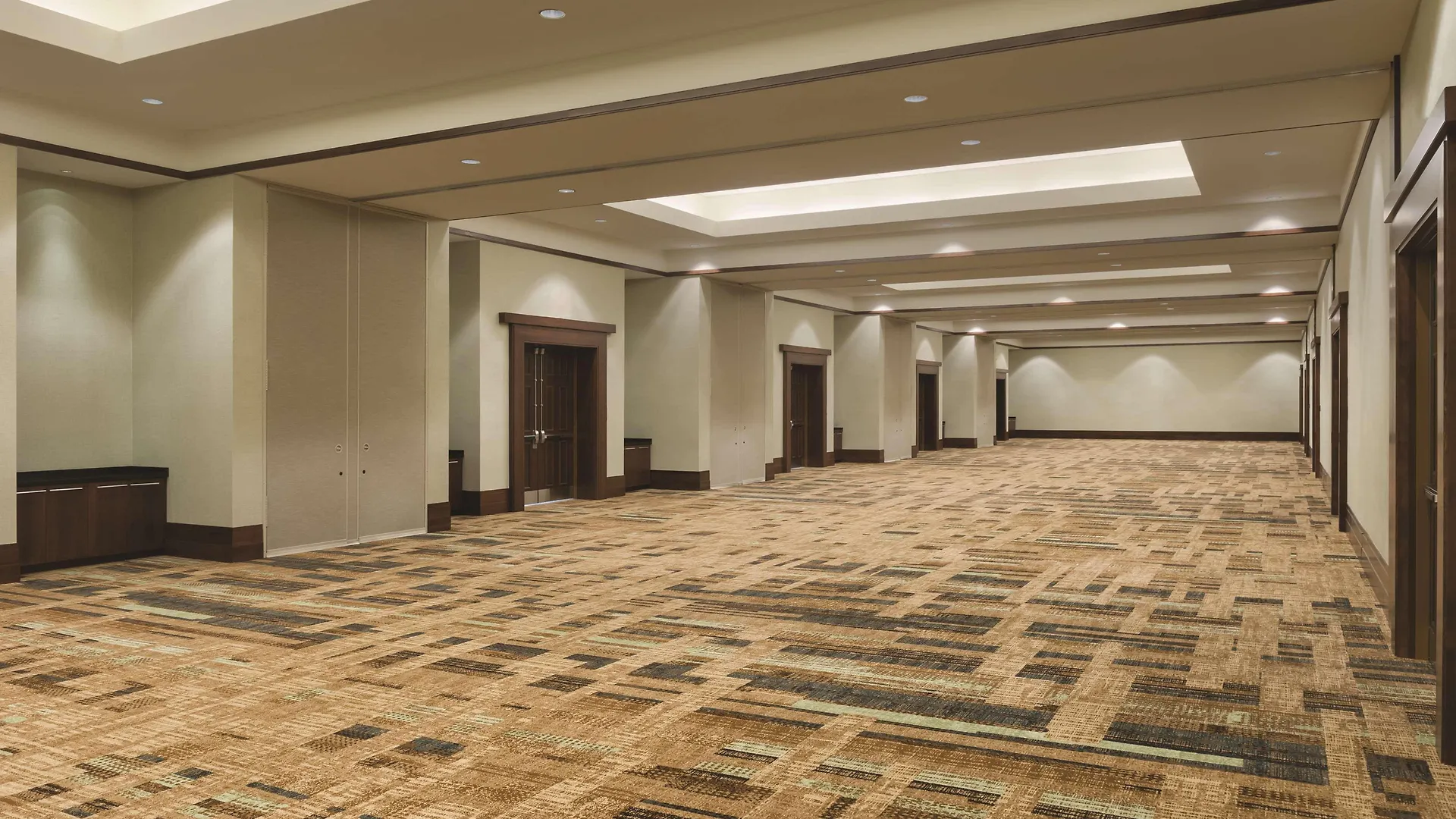 Hotel Embassy By Hilton Orlando Buena Vista South 4*