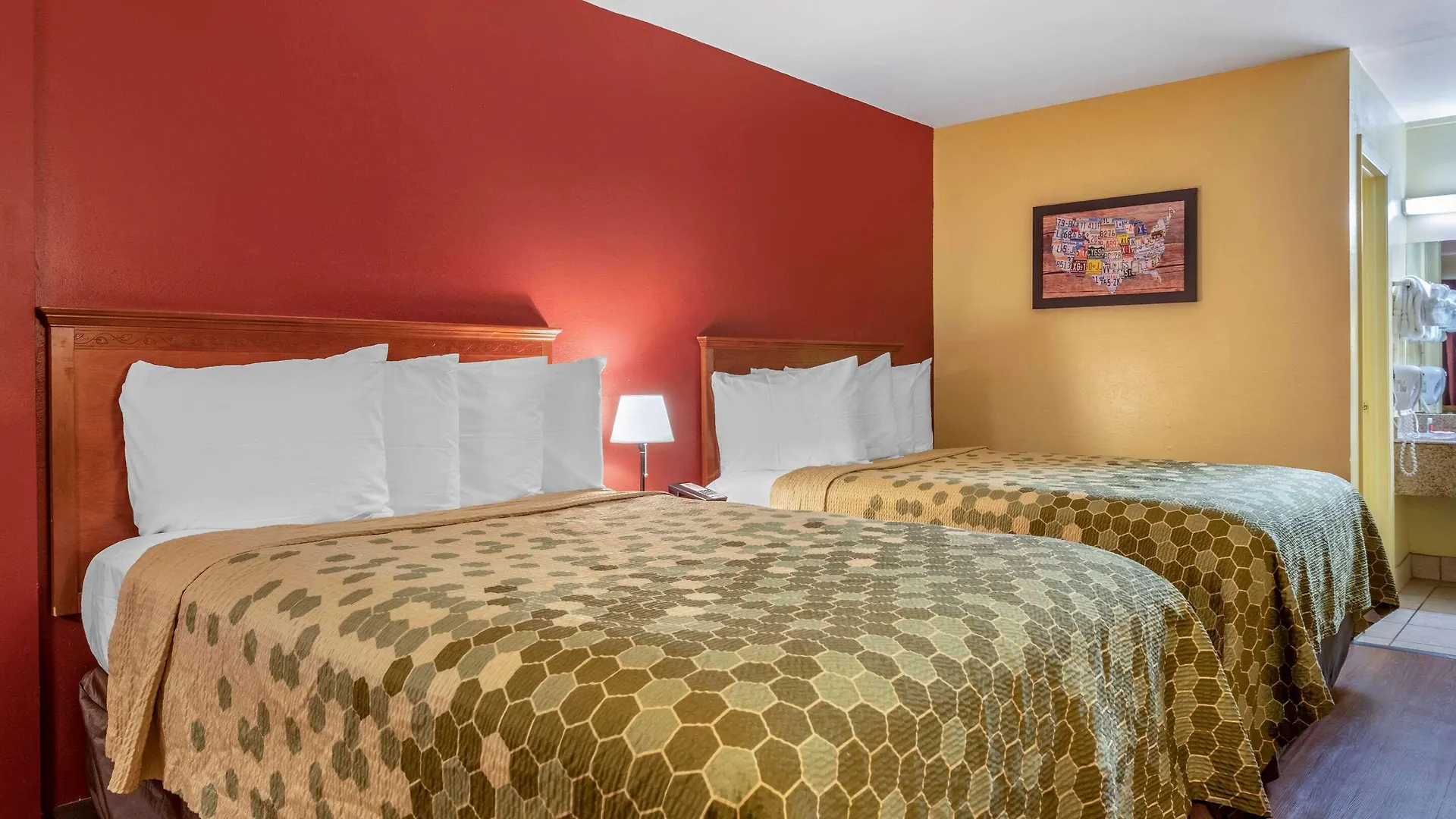 Econo & Maingate Central Kissimmee