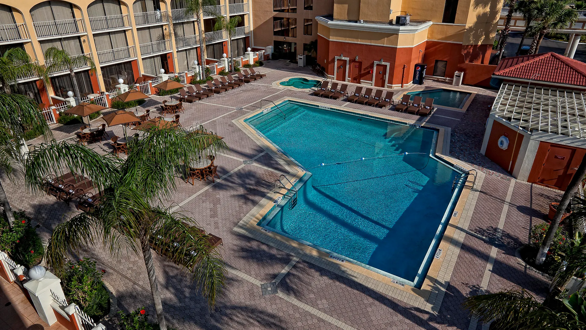 Westgate Towers Apartmanhotel 3*