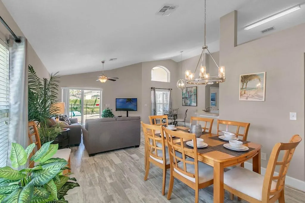 Hotel Solana Homes 4*