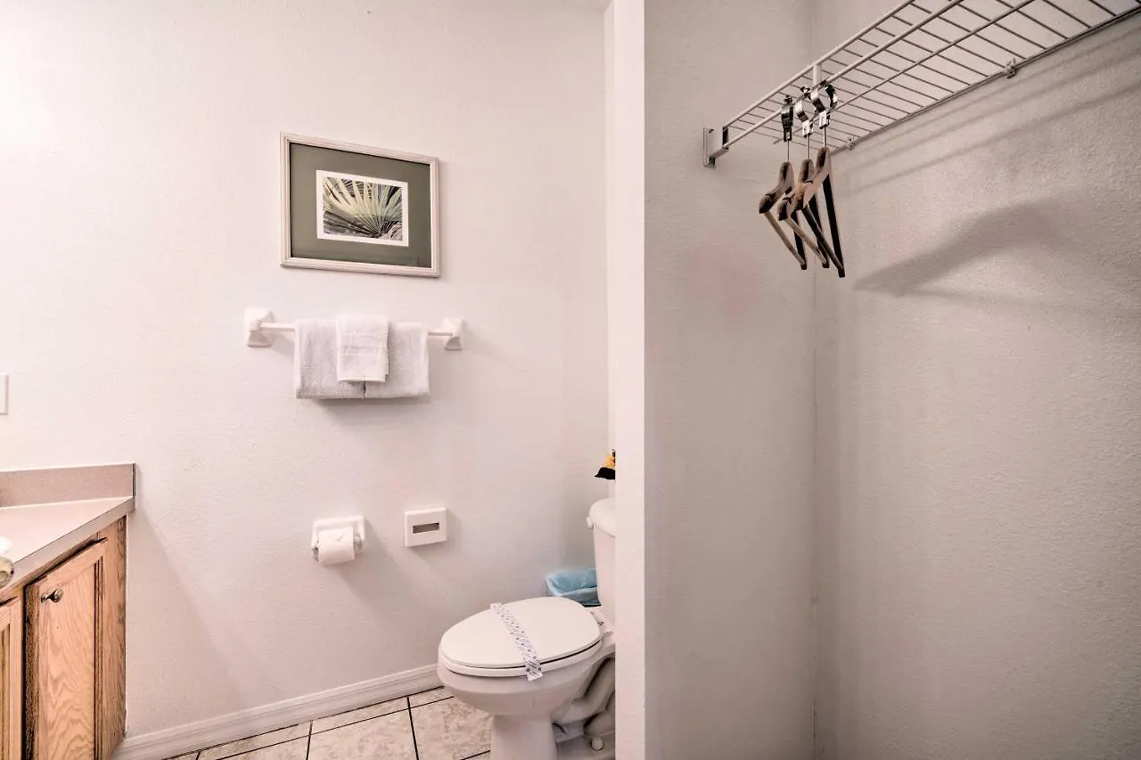 Family-friendly Lake Berkeley Home! Vakantiehuis