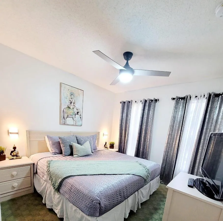 Jc House 4*