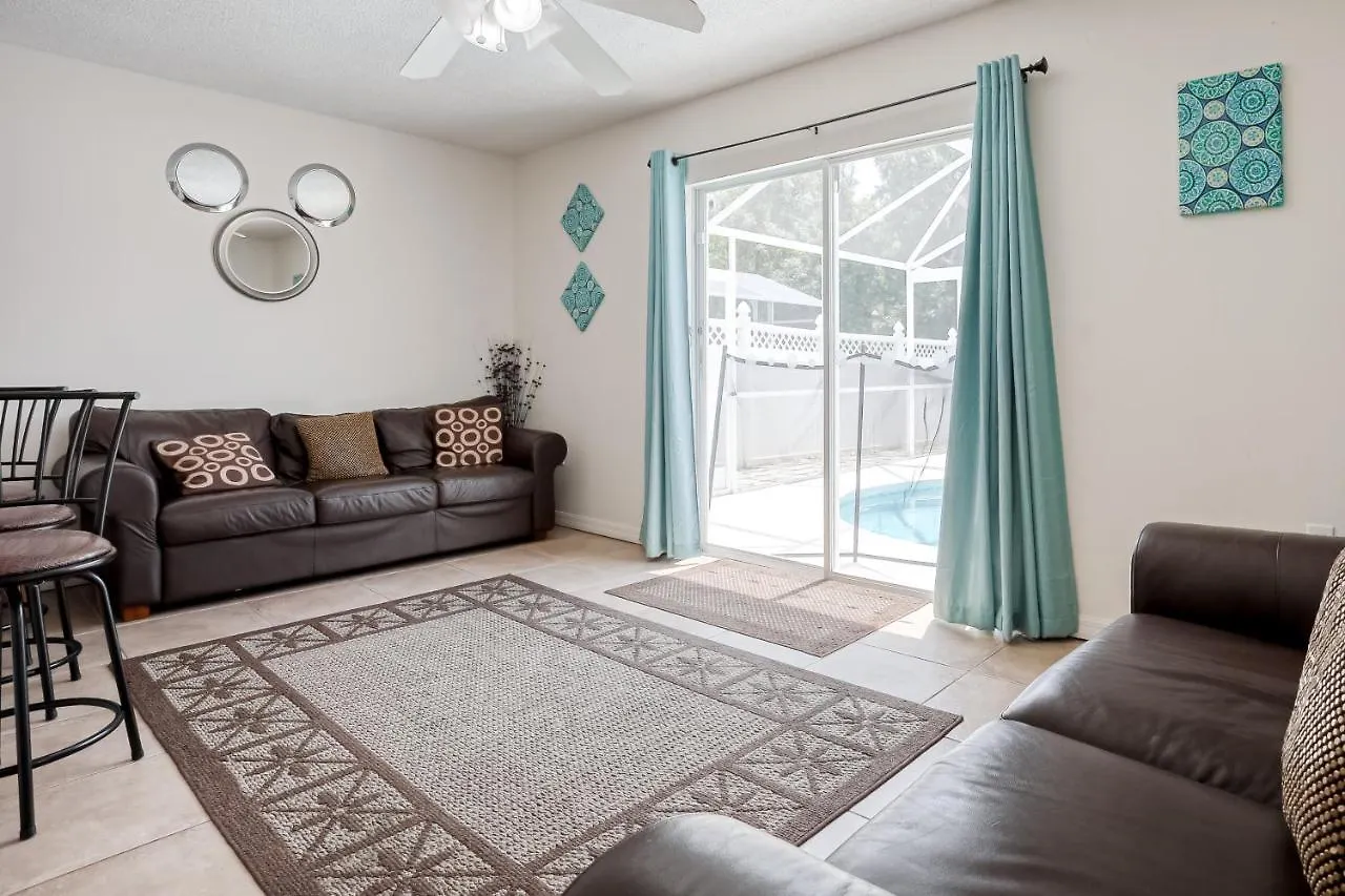 Bright And Cozy Escape *