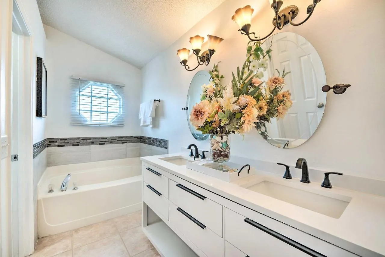 Bright And Airy With Private Pool! * Kissimmee
